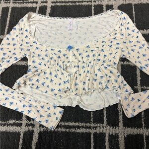 Urban Outfitter White Flowy Top